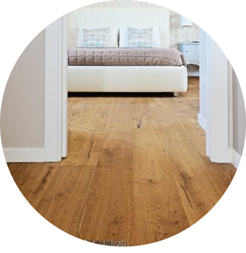 battiscopa in legno cornice porte